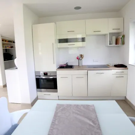 Passivhaus 750m Vom Bodensee -- 2x E-bike Inklusive -- Neubau 2019 Am Ortsrand Ohningen